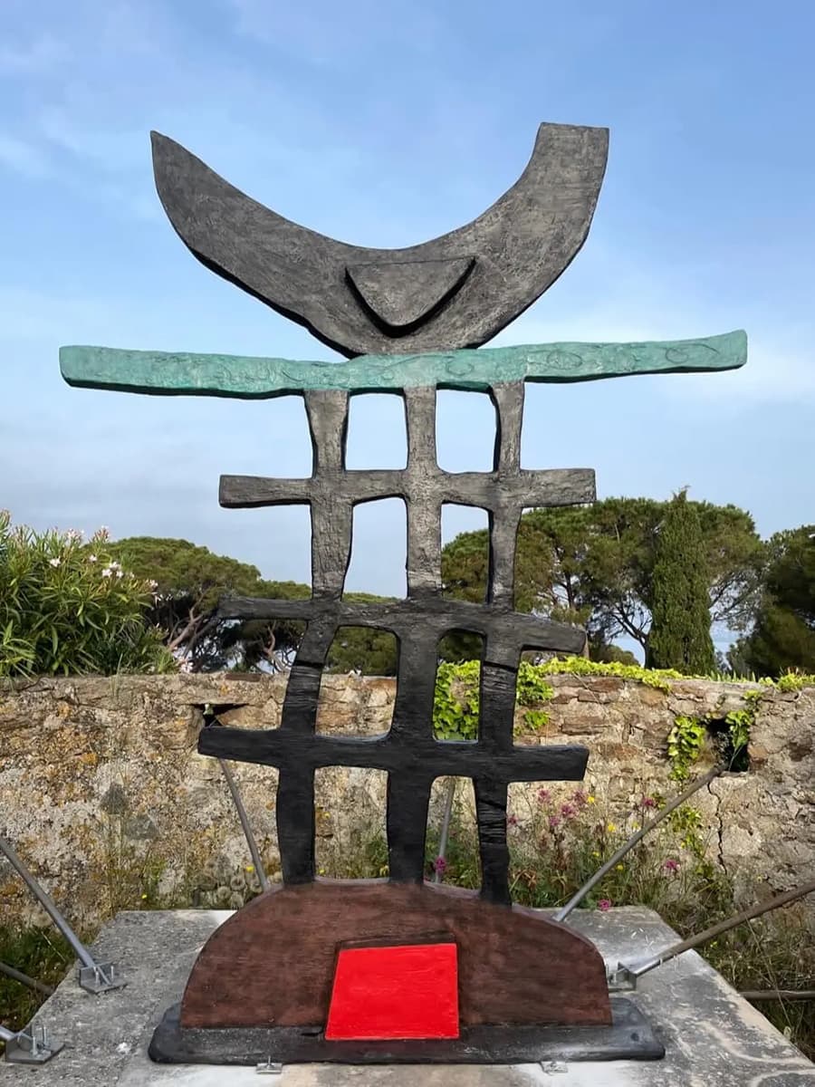 Michael-Francis Cartwright: Uluru